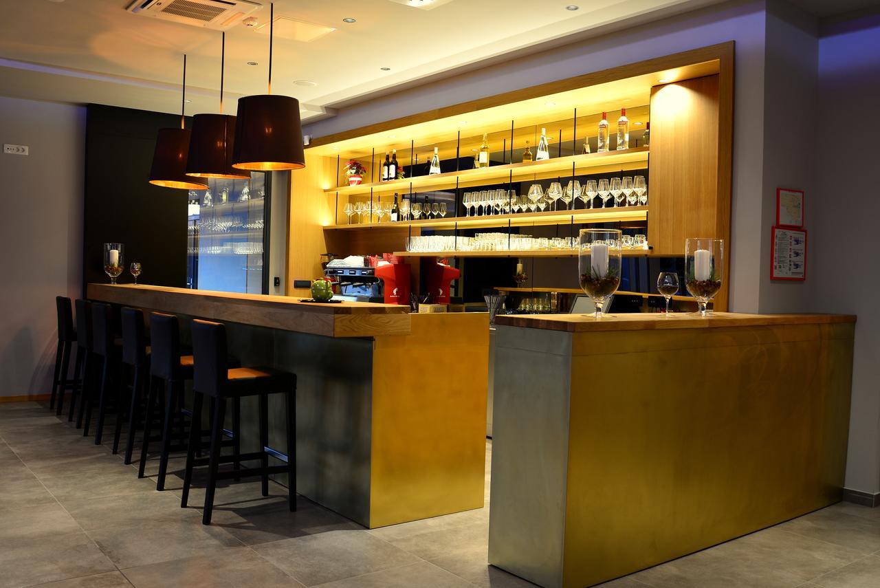 Hotel Dolenjc 新梅斯托 外观 照片