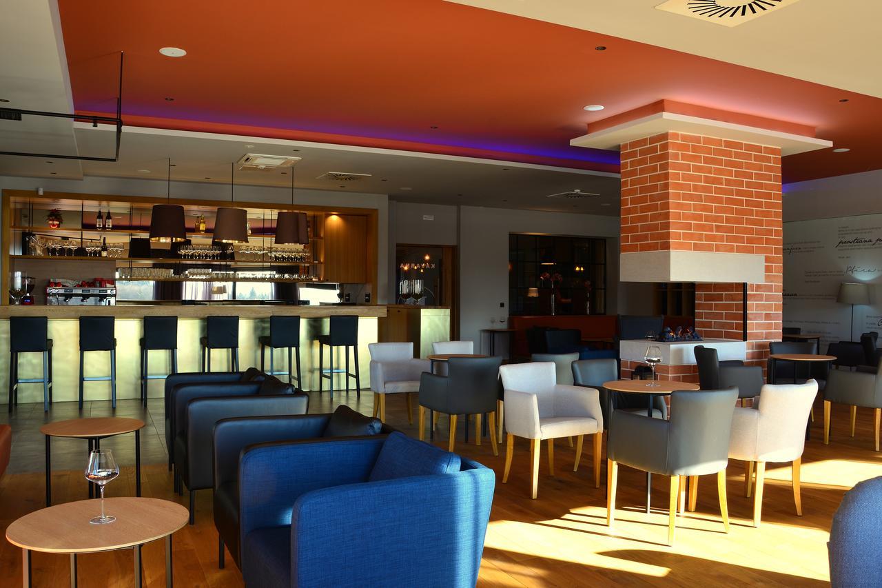 Hotel Dolenjc 新梅斯托 外观 照片